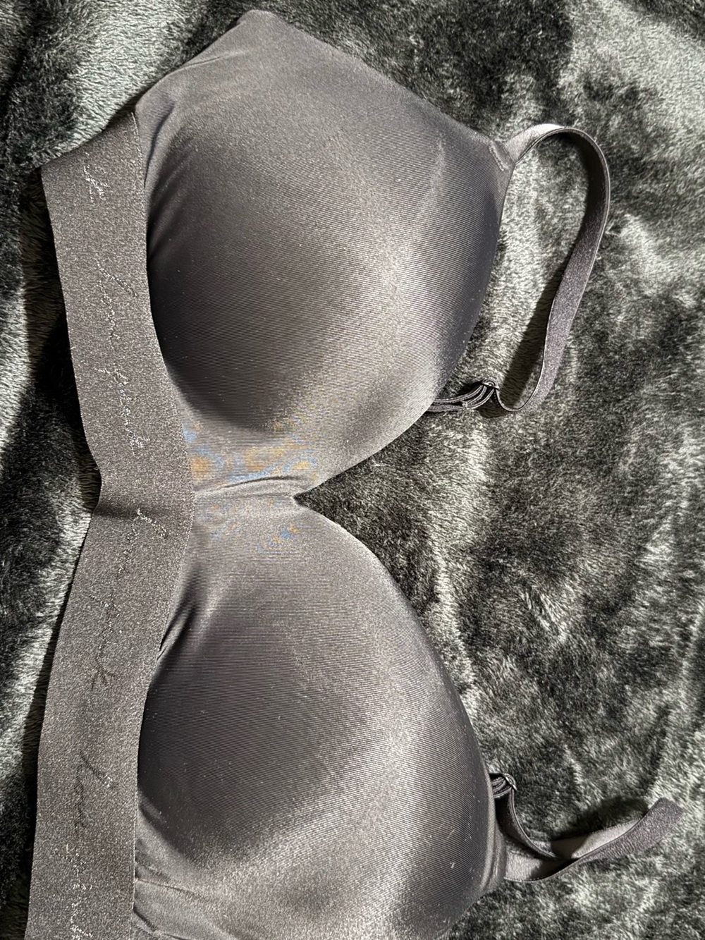 PINK Victoria's Secret Black Seamless T-Shirt Bra